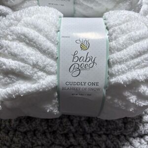 New Baby Bee Cuddly One Blanket Of Snow Crochet Knit Knitting Yarn